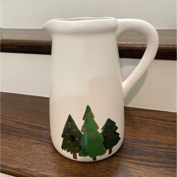 TABLE TOPS UNLIMITED” CHRISTMAS TREE WHITE HOLIDAY PITCHER - Picture 1 of 6